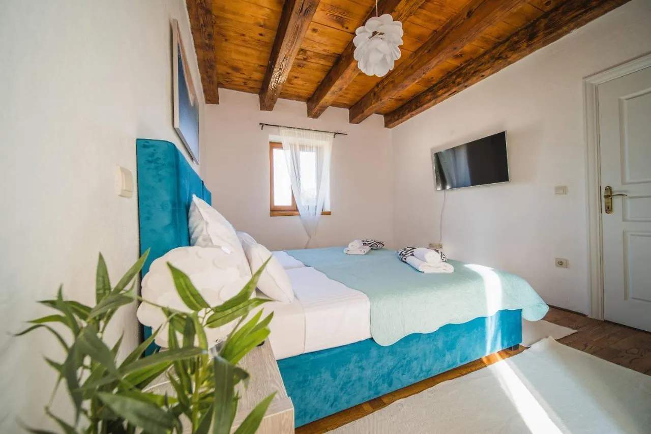 Villa 9 Mani Butkovići